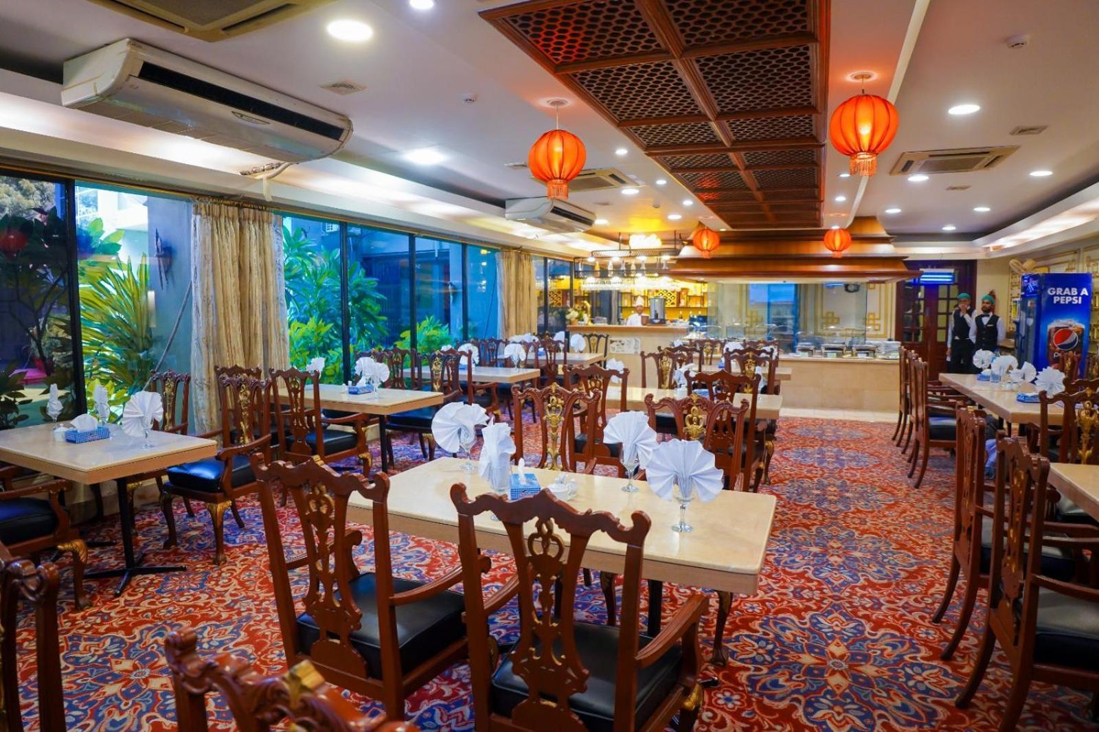 Indus Hotel Hiderábád Kültér fotó