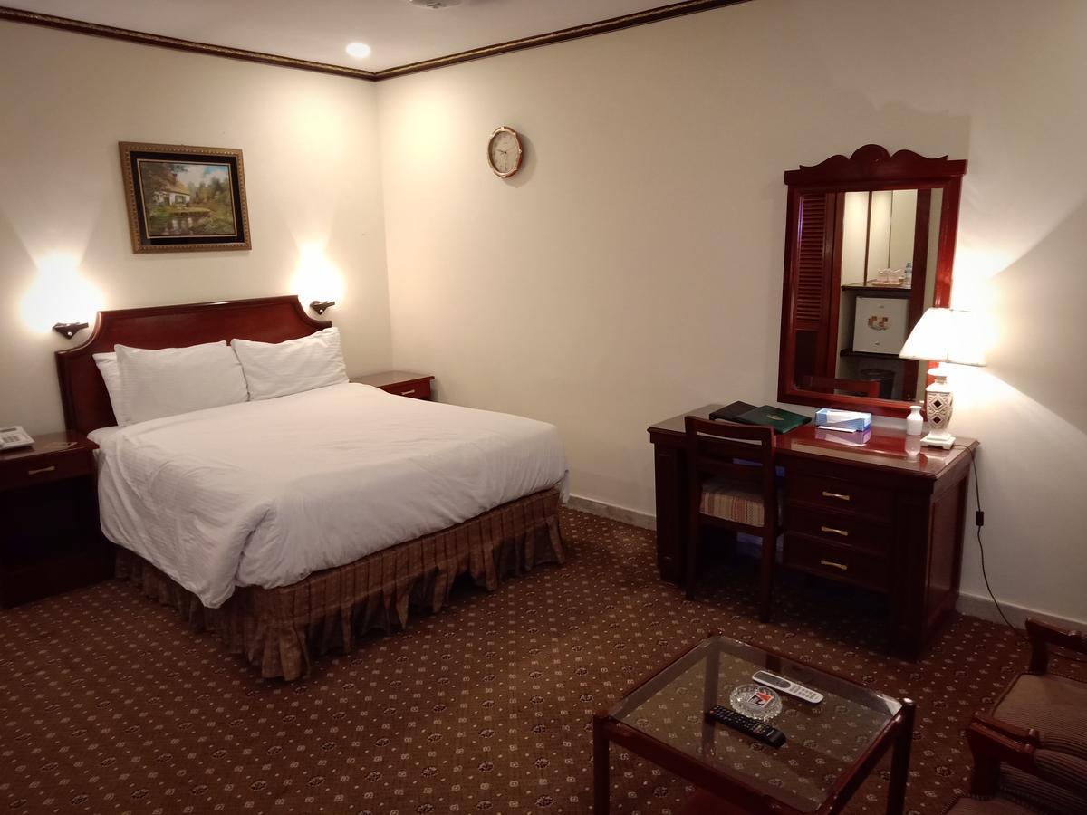 Indus Hotel Hiderábád Kültér fotó