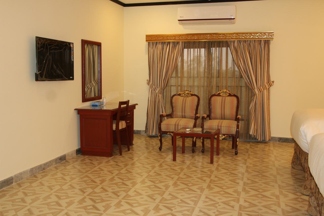 Indus Hotel Hiderábád Kültér fotó